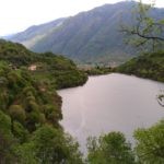 Il percorso che circonda il Lago Moro, a Darfo (Valcamonica), negli scatti di Andrea Tortelli (andreatortelli.it) per BsNews.it