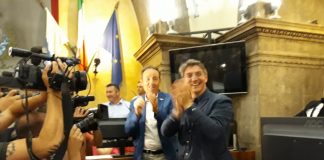 Emilio Del Bono festeggia la vittoria elettorale