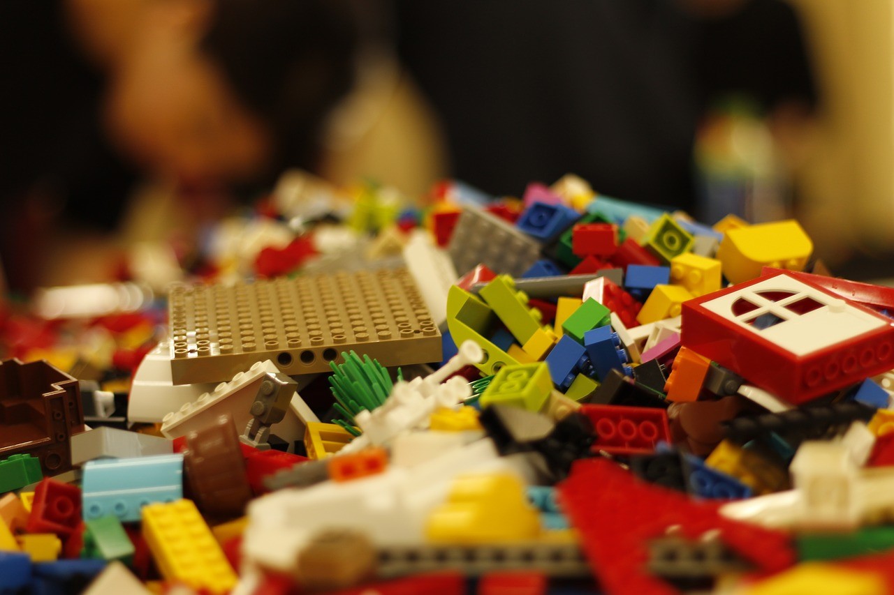 I mattoncini Lego, foto da Pixabay