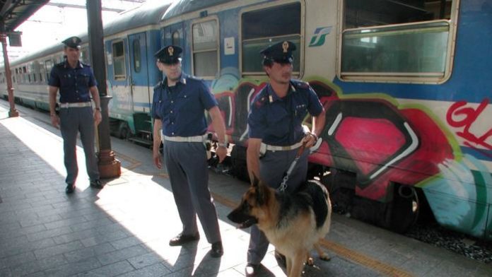 Controlli della Polizia sui treni, foto generica