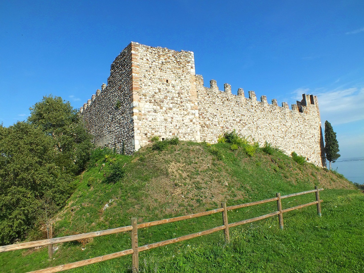 Il castello di Padenghe, foto da Pixabay