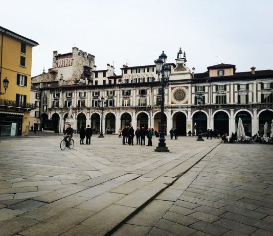 Piazza Loggia, foto Rossella Papale per BsNews.it