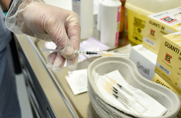 Vaccini, V-Day in Lombardia, foto Regione